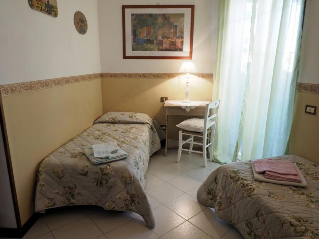 Casa Margherita Affittacamere B&B Follonica Bagian luar foto